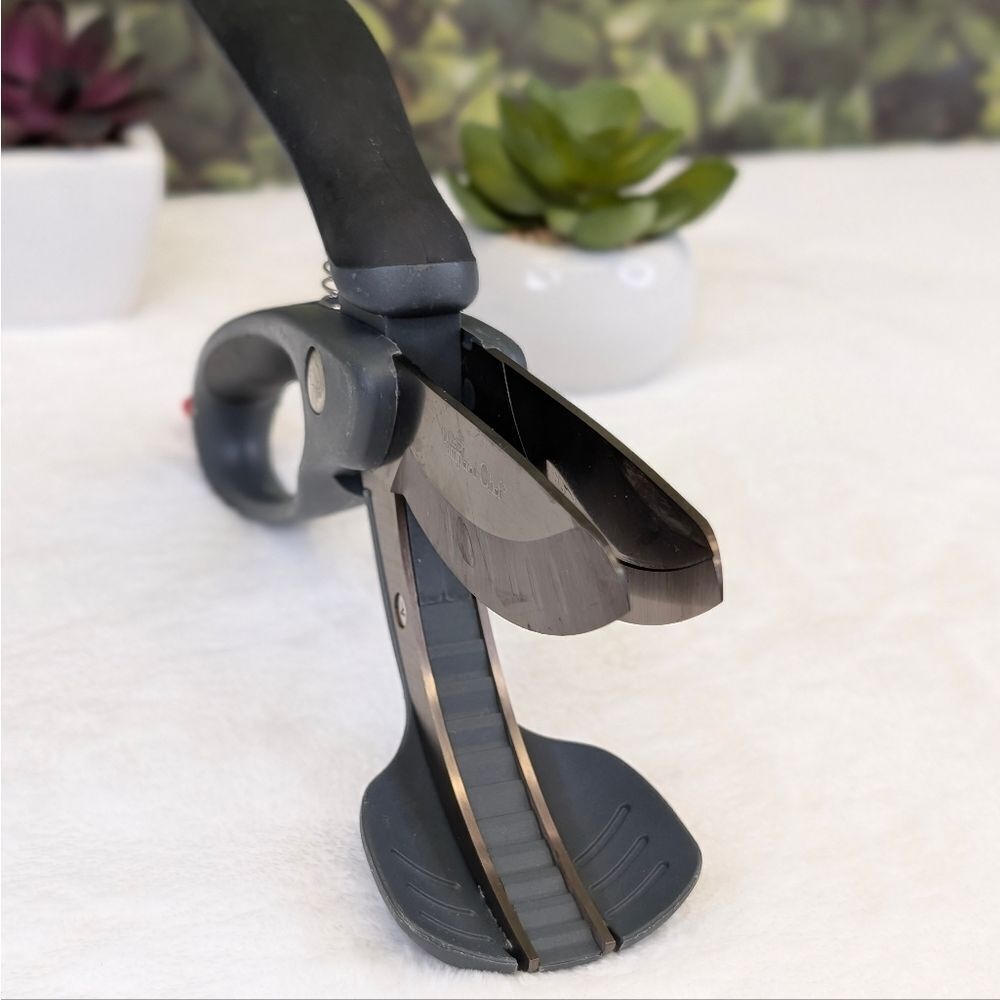 Pampered Chef Salad Chopper Scissors - Picture 10 of 15